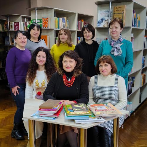 Черкаська обласна бібліотека для дітей передала комплект українських видань Бібліотеці міста Лімож (Франція)