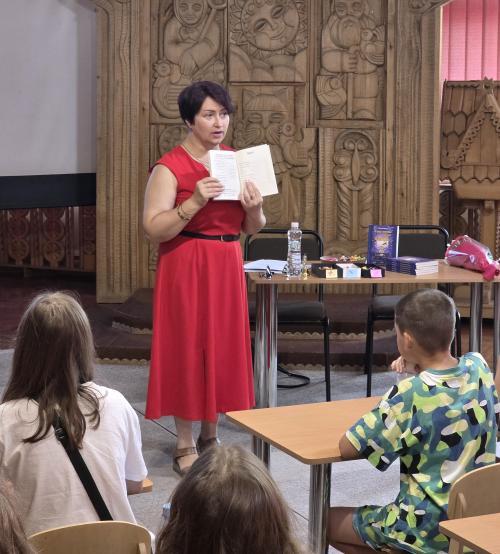 Письменниця Лілія Кобзар представила маленьким читачам нову казкову повість